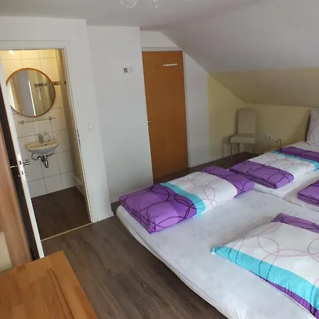 Hostel Dreimaederlhaus Rieden *