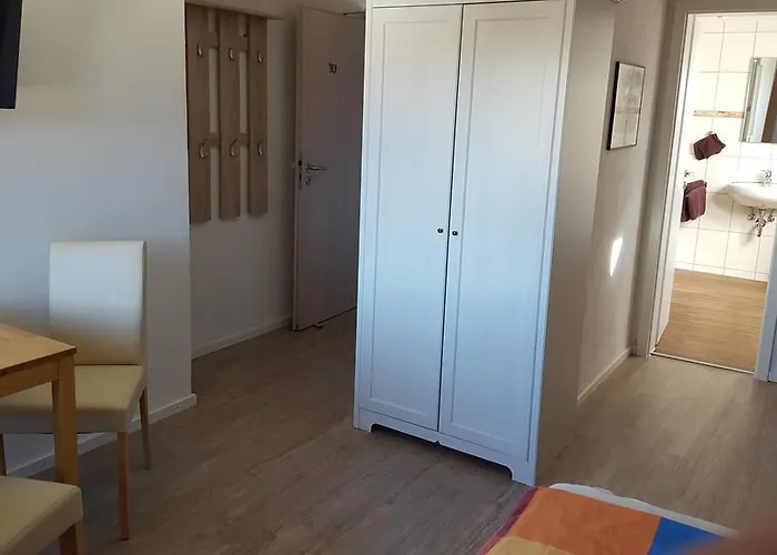 Vandrarhem Dreimaederlhaus Rieden *