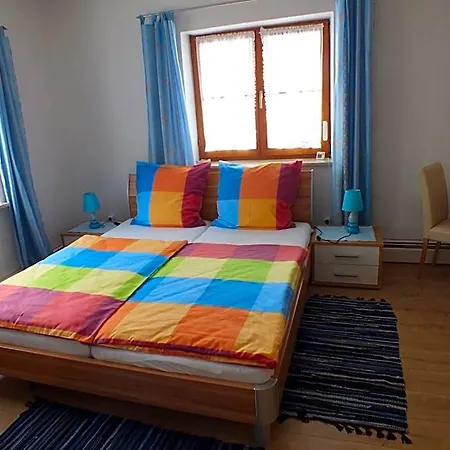 Hostel Dreimaederlhaus Rieden